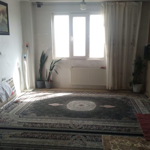 اپارتمان طبقه دوم بسیار نورگیر