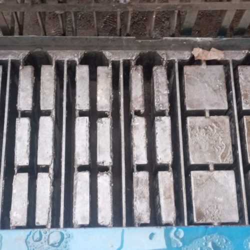 دو عدد دستگاه بلوک زن