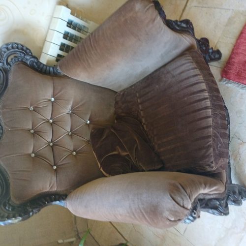 مبل سلطنتی8نفره با 4صندلی کنده کاری