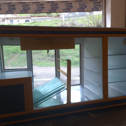 یخچال مکعبی ویترینی در حد نو