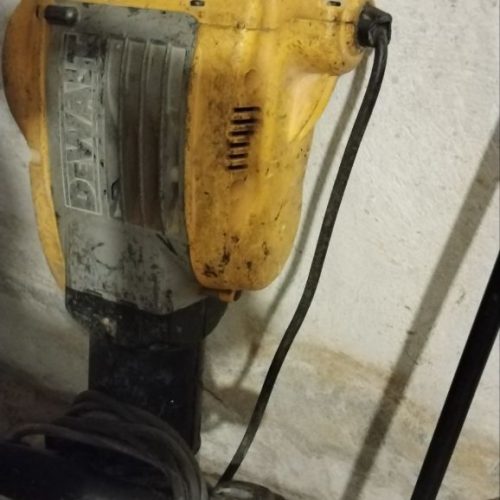 چکش هیلتی 11کیلویی دیوالت