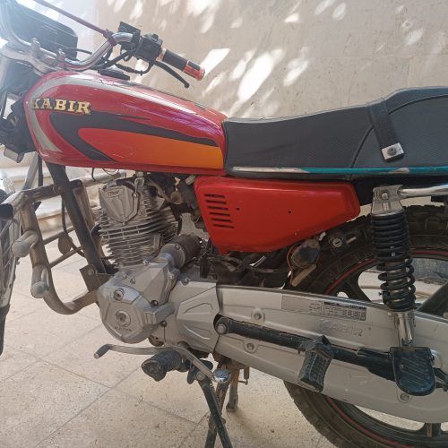 موتور مدل 98درحد خشک پول لازمم وگرنه نمیفروختمش