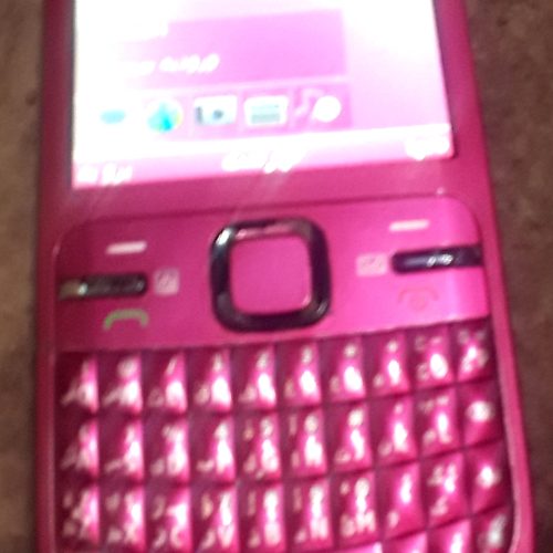 گوشی نوکیا فوق العاده تمیز و سالم