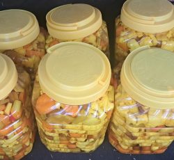 ترشی خانگی شیراز ارگانیک