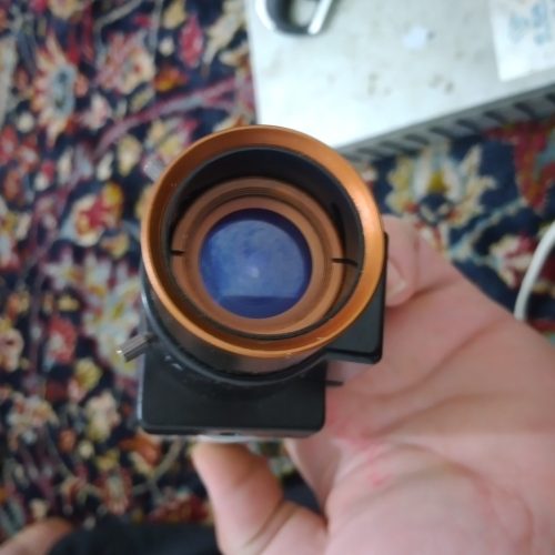 یک دستگاه دوربین مداربسته دولنزه صنعتی