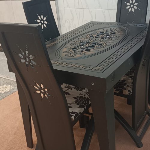 میز نهارخوری