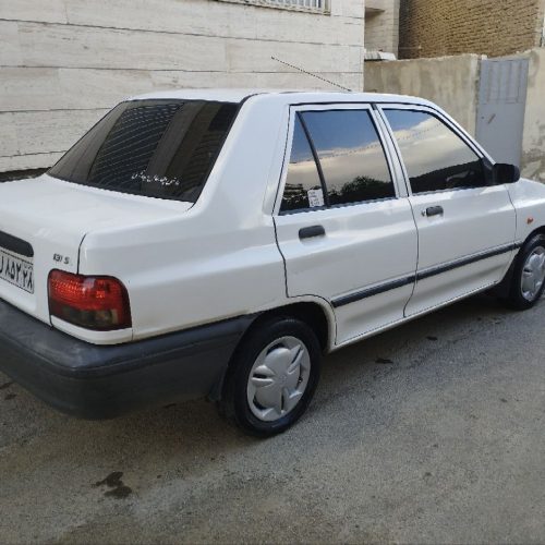 فنی ماشین سالم به شرط کارشناسی یه لکه رنگ شاسی سمته راننده یه مو ترک ریز