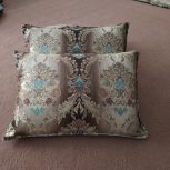 بالشت. متکا.