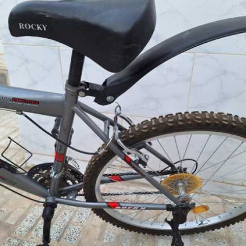 دوچرخهROCKY