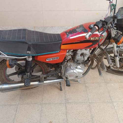 موتور مدل 98درحد خشک پول لازمم وگرنه نمیفروختمش