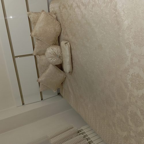 رو تختی دو نفره