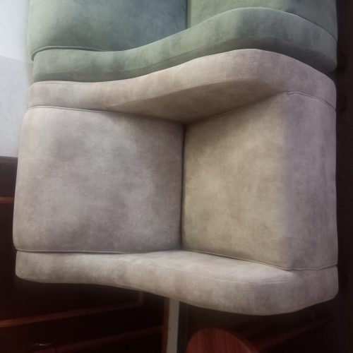 مبل 7نفره دست دوم تعمیرشده بدون پارگی وسوراخ