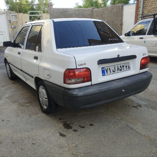 فنی ماشین سالم به شرط کارشناسی یه لکه رنگ شاسی سمته راننده یه مو ترک ریز