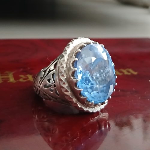 انگشتر توپاز