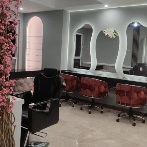 اجاره میز ناخن و اجاره صندلی در تمام لاینهای آرایشی