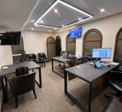 70 متر لوکیشن تاپ