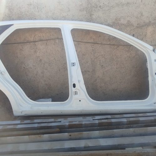 پوسته سمت راست (سمت شاگرد)ماشین إچ کراس(H)