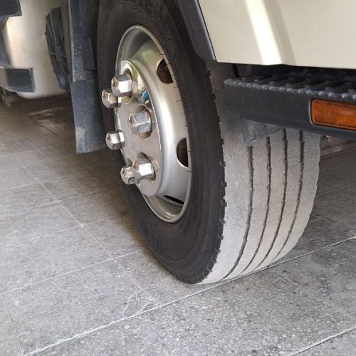 لاستیک صفر بدون توضیح اضافی همه چی مرتب عالی