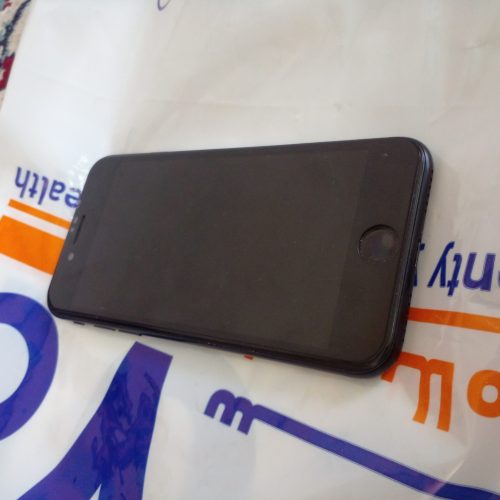 گوشی آیفون se2020