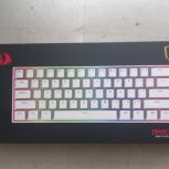 کیبورد redragon  به همراه keycap شیشه ای