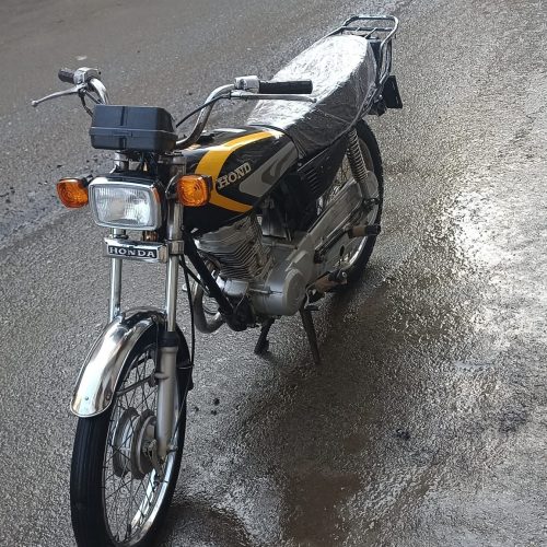 موتور مزایده مدل 86درج یک سالم