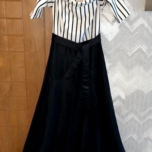 6 دست لباس مجلسی  در حد نو فقط 3 میلیون تومان