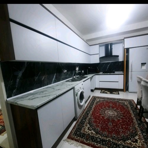 واحد 120 متری تازه ساخت با پارکینگ اختصاصی