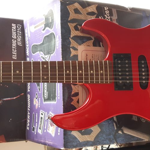 گیتار الکتریک ERG122C YAMAH (قرمز)