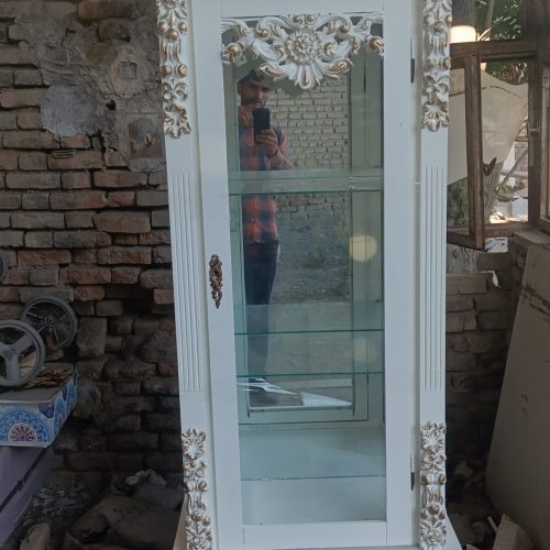 به علت جابجایی کم بود جا