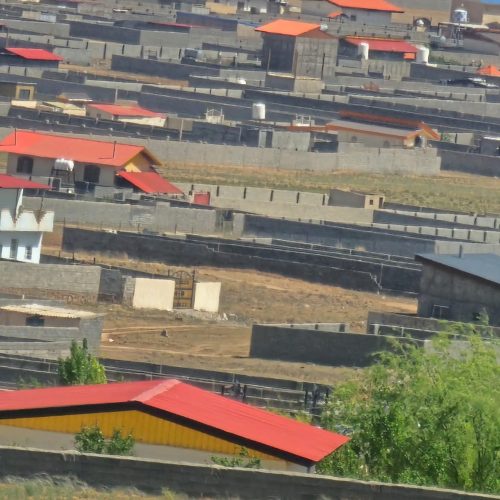 املاک بیستون   زمین ویلا خرید فروش باغ باغچه