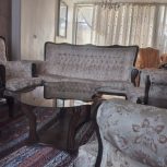 یک دست مبلمان 7نفره با دوعصلی و با میزه وسطی