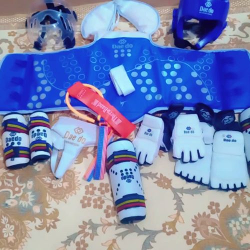 ست کامل ورزشی تکواندو هگو روپایی دستکش ساق بند کاپ کش ابدا کش لوپ