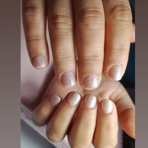 خدمات ناخن استریل شده