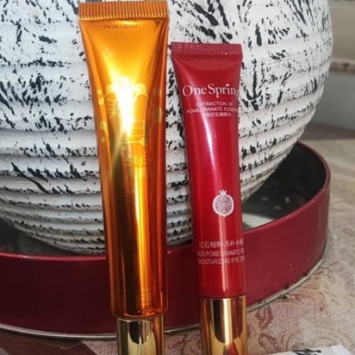 پک محصولات مراقبتی و درمانی برای کک و مک .لکه و جوانساز