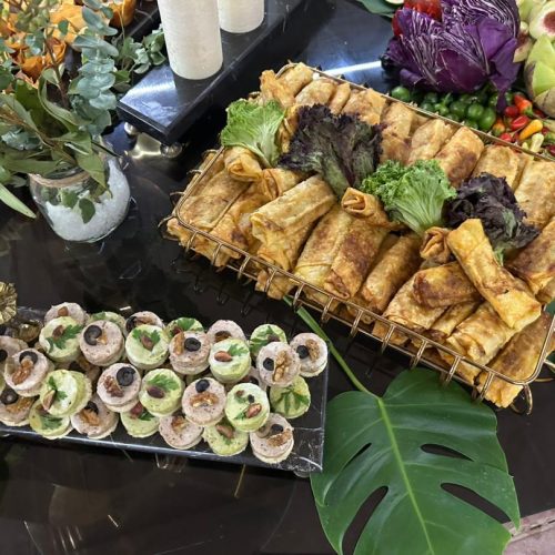 فینگر فود مزه  دسر میز آرایی و گل ارایی