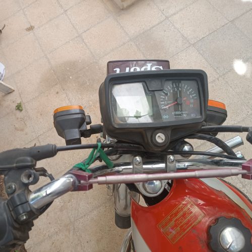 موتور مدل 98درحد خشک پول لازمم وگرنه نمیفروختمش