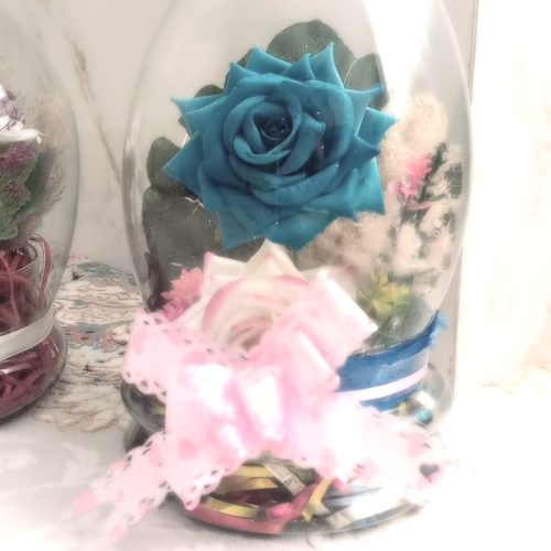 گل های تزئینی مصنوعی و طبیعی