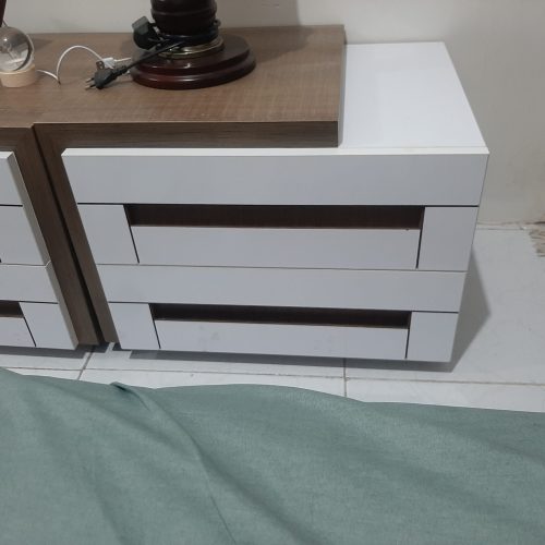 تخت و آینه و کنسول