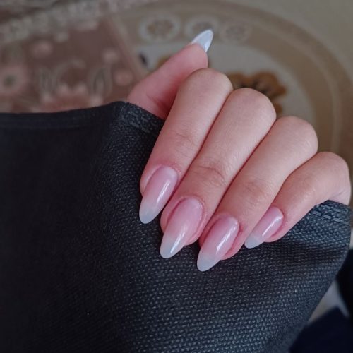 کاشت ناخن با ژل