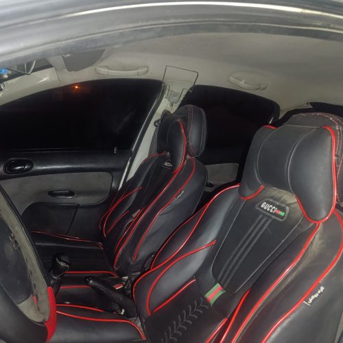 206مدل 88بدون عیب و خرج یک ریال