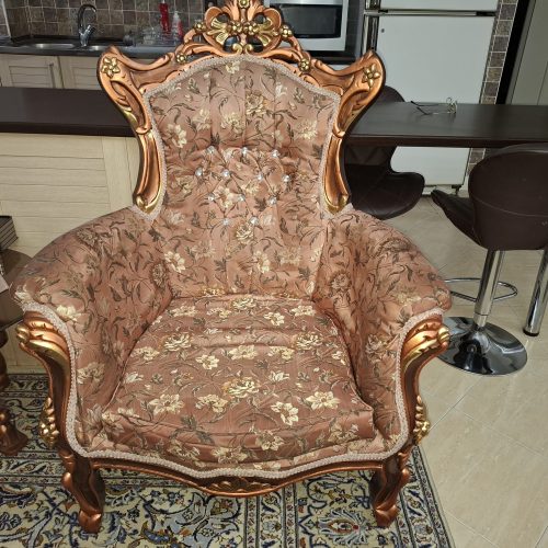 مبلمان و میز ناهار خوری