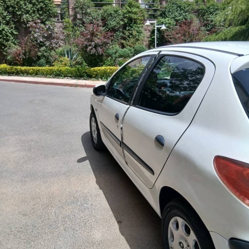 پژو206 بسیار تمیز