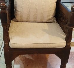 سرویس مبل سنتی بسیار تمیز و سبک