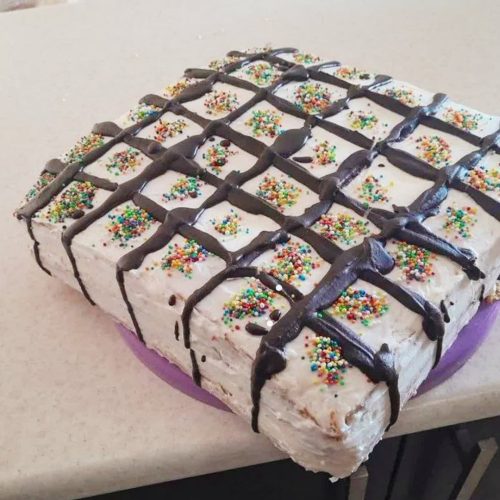 کیک وشیرینی خانگی الهام