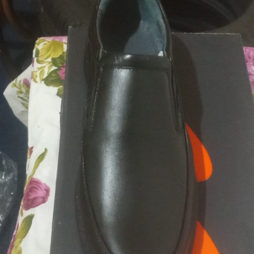 کفش چرم کاملا نو با کارتن  سایز 43