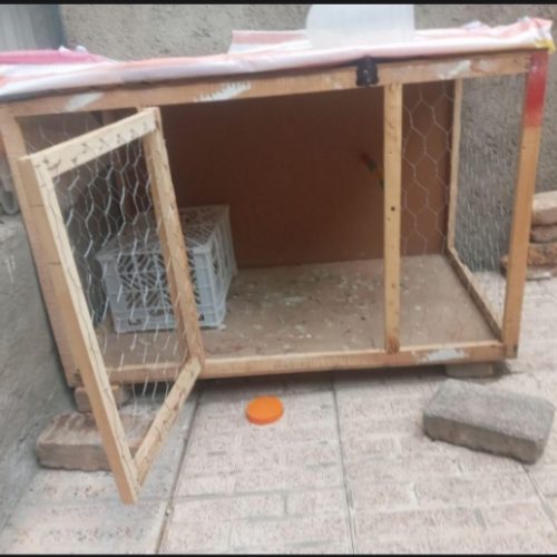 قفس چوبی
