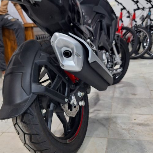 بنلی 180s صفر کیلومتر خشک