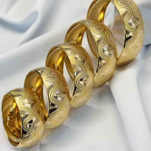 اقساط ونقد گالری سحر