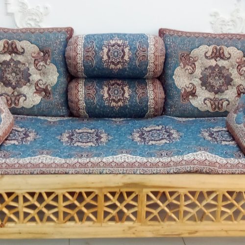 تخت و صندلی