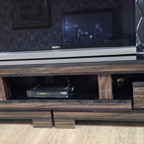 میز تلویزیون